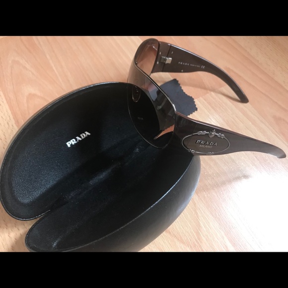 Prada Sunglasses - Picture 2 of 6